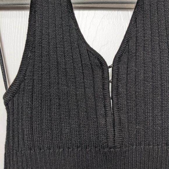 Guess ribbed black halter top - Picture 3 of 3